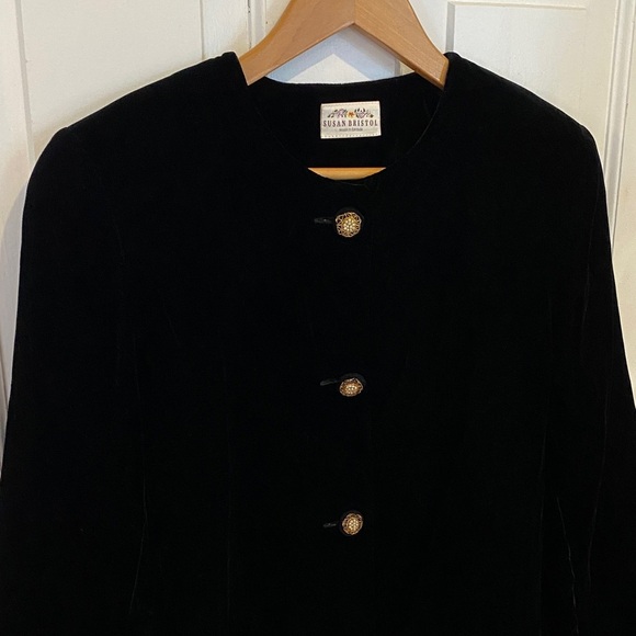 Susan Bristol Jackets & Blazers - Susan Bristol Velvet black women’s jacket blazer gold pearl buttons elegant
